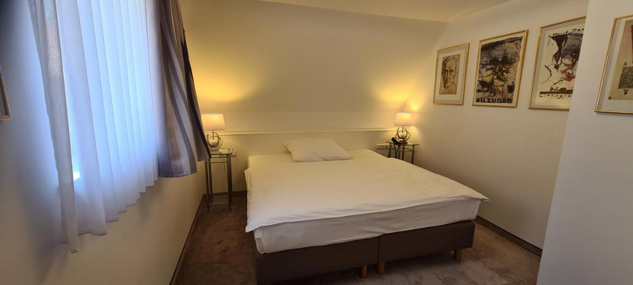 Garni Am Ellinger Tor Hotel 3*