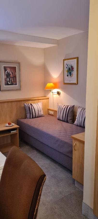 Garni Am Ellinger Tor Hotel 3*